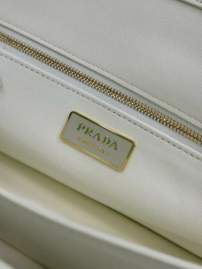 Picture of Prada Handbags _SKUfw187466113fw